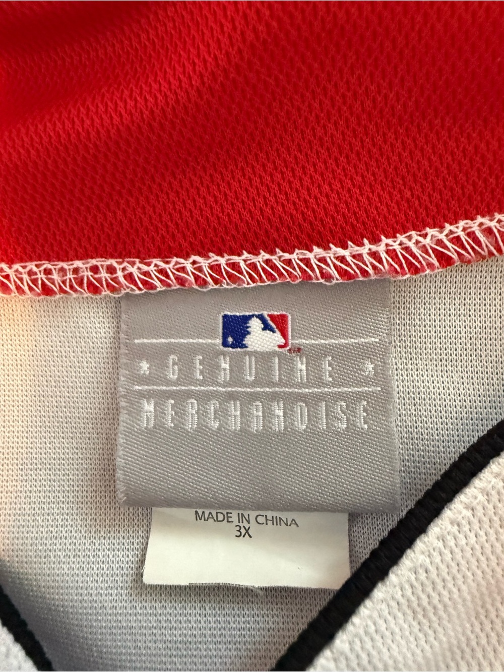 Cincinnati Reds jerseys - Picture 4 of 7